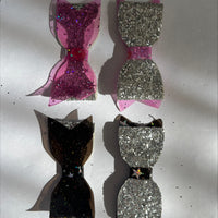 Clearance #73- Glitter Bows x 37