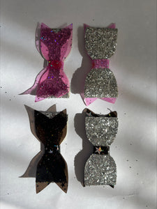 Clearance #73- Glitter Bows x 37