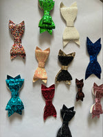 Clearance #46- Chunky Glitter Bows x 48
